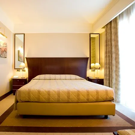 Hotel Grand Olimpo 4*